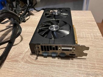 Sapphire Radeon RX 580 Pulse 4G - 2