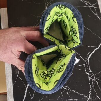 Dětské hokejové rukavice - 2