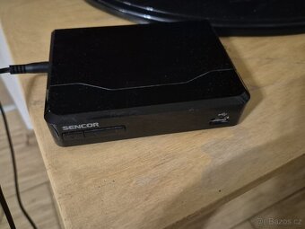 42" Panasonic VIERA TX-L42S20E - 2