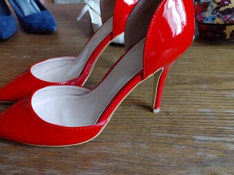 Botky na jehlách - 2