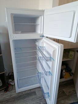 Úplně nová lednice - 2