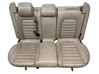 Sedačky béžová kůže VW Passat B7 kombi r.v. 2012 - 2