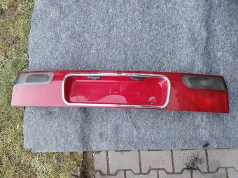 P: Panel mezi světly Ford Galaxy 1996-2000 - 2