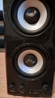 Genius HF1800 - 2