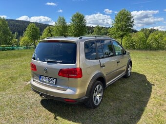 Prodám Volkswagen Touran 2.0 TDi, rv.2012 - 2