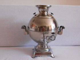 Samovar elektrický a panenka Grélka. - 2