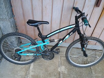 Dětské MTB horské kolo 24 odpružené skoro nove - 2