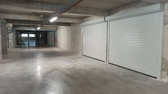Pronájem nové garáže v obytném domě Havránkova 45 H.Heršpice - 2