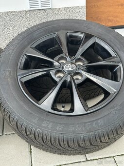 alu kola+pneu na toyota yaris/jiné - 2