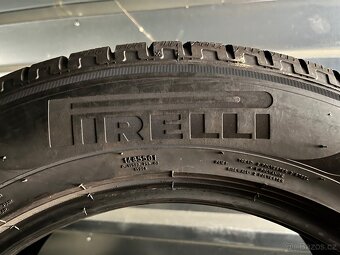 235/60 R18 107V - 2