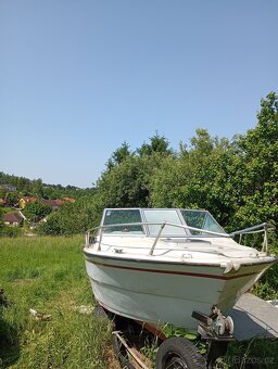 Motorový člun - 2