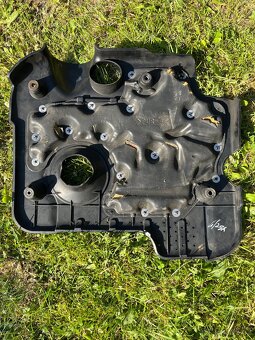 Kryt motoru Hyundai 2.2 Crdi - 2
