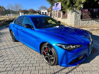 Alfa Romeo Giulia 12/23 Competizione 206kw - 2