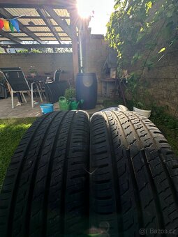 Alu Kola 215/40 R17 - 2