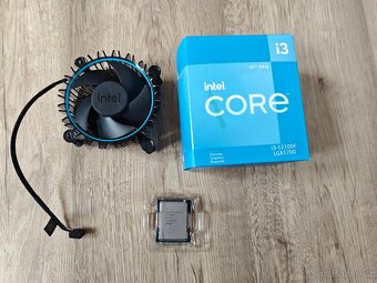 Intel Core i3-12100F - 2