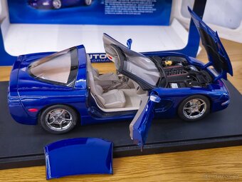 Chevrolet Corvette C5 1:18 AutoArt - 2