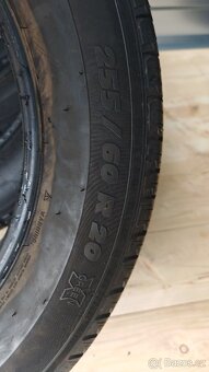 255/60 R20 113V - 2