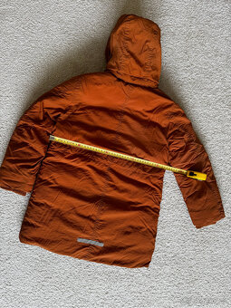 Zimní bunda s kapuci vel.134 zn.H&M. - 2