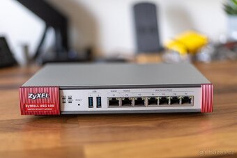 Router/firewall ZyXEL USG 100 (D011) - 2
