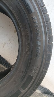 Michelin Agilis 235/65 R16C - 2