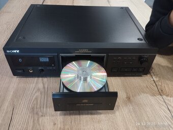 CD přehrávač SONY CDP-XA30ES - 2