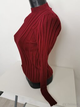 Dámský / dívčí kratší svetřík - S-S/M - 2