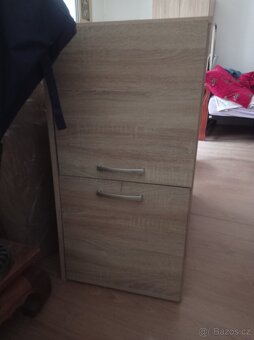 Skříň s nastavcem - 2