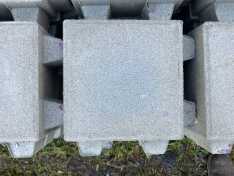 Vegetační dlažba DITON, rozměr 20x20x8, barva přírodní - 2