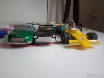 Autíčka staré hračky nález - 2