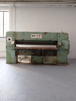 nůžky na dýhu - 2