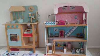 Domeček pro panenky - 2