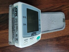 Tlakoměr na ND - 2
