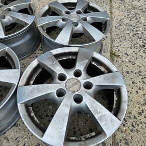 ALU DISKY platin s roztečí 5x120x16 J ET20 - 2