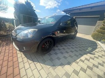 Ford Fiesta MK6 - park. kamera - 2