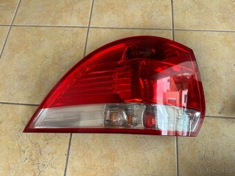 VW Golf 5 Variant zadni světlo - 2