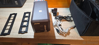 Skener negativů Plustek OpticFilm 8300i SE - NOVÝ - 2