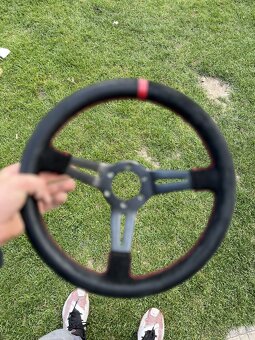Sportovní volant (alcantara) - 2