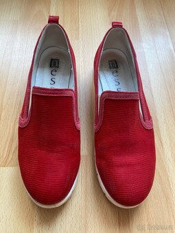 Dámské červené kožené mokasíny-loafers Nessi - 2