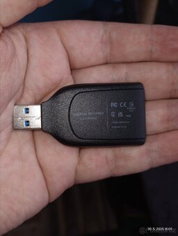 Čtečka SD karet SanDisk (cena včetně dopravy) - 2