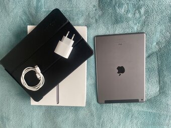iPad 10.2 64GB WiFi Cellular Šedý 2021 v záruce do 09/26 - 2