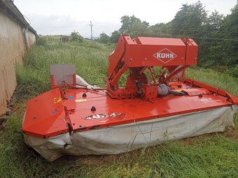 Čelní sekačka KUHN - 2