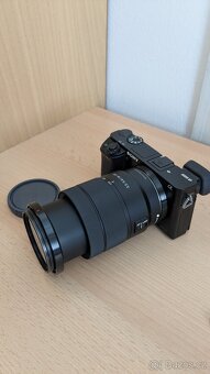 SONY E 18-135 mm f/3,5-5,6 OSS + UV filtr - 2