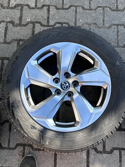 Prodám originál kola 225/65 R18 Toyota Rav 4 (exekutiv) - 2