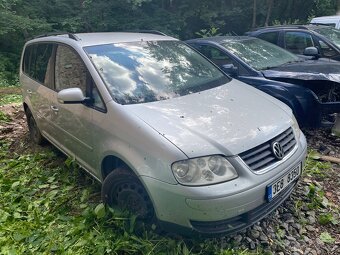 VW Touran 2.0 TDI náhradní díly - 2