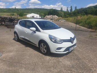 Renault clio 1.2 i - 2