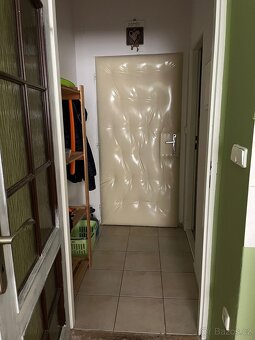Prenecham pronajem garsonky ihned,spěchá. Kontakt pouze tel - 2