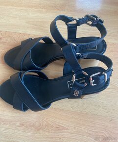 Sandály Tommy Hilfiger vel 39 - 2