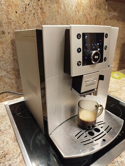 Kávovar DeLonghi ESAM 5400 PERFECTA - 2