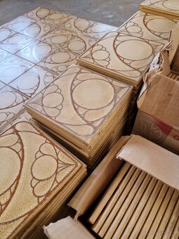 KERAMICKÁ RETRO DLAŽBA, KACHLIČKY (OBKLADAČKY), 20 x 20CM - 2