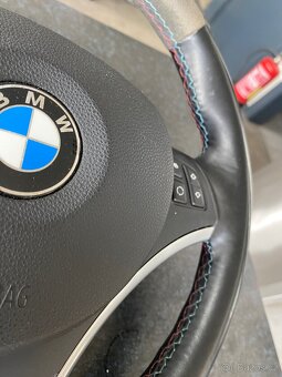 Sportovní volant BMW e87/e90 alcantara-kůže - 2